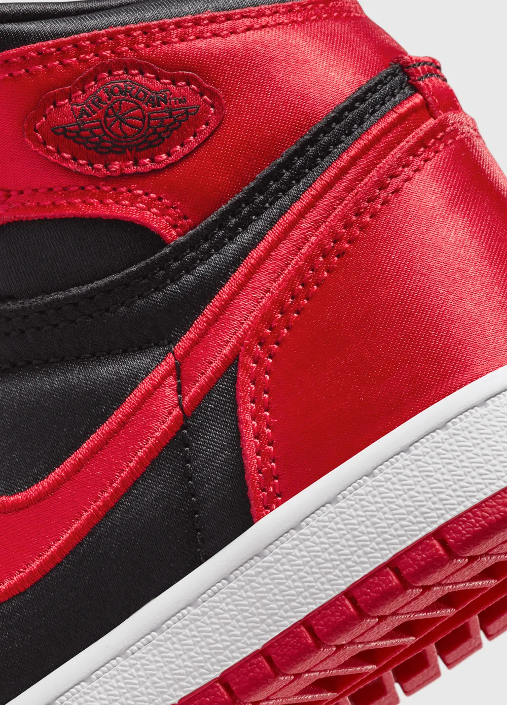 Women's Air Jordan 1 Retro High OG 'Satin Bred' Sneakers